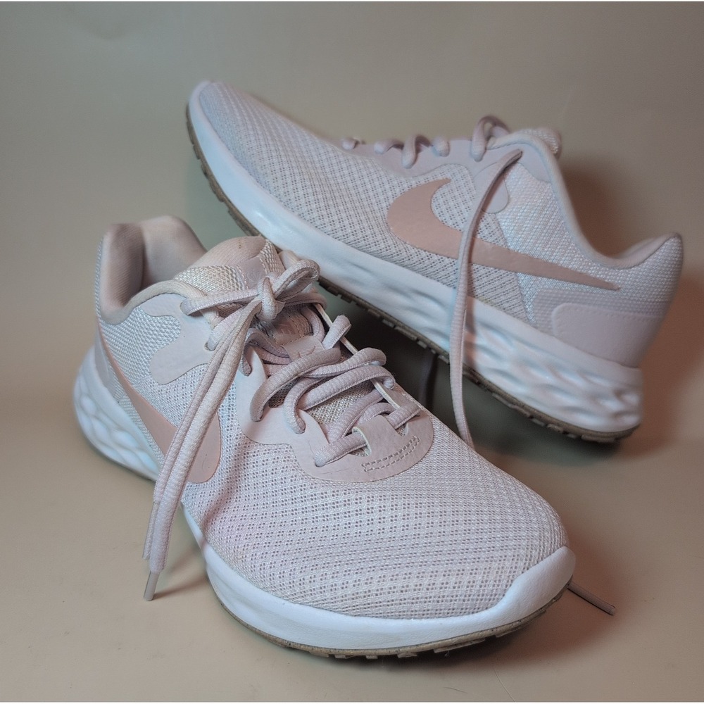 Nike Revolution 6 Next Nature Womens Size 6 Light Pink Running Shoes Sneakers
